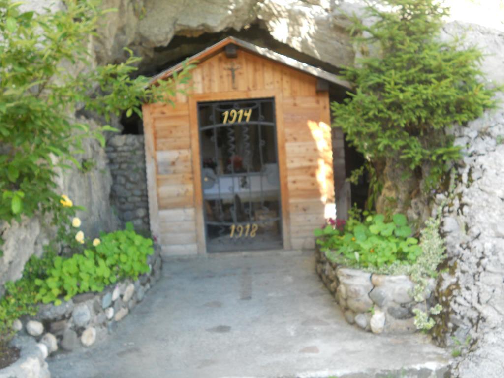 Hotel Garni Excelsior Livinallongo Del Col Di Lana المظهر الخارجي الصورة